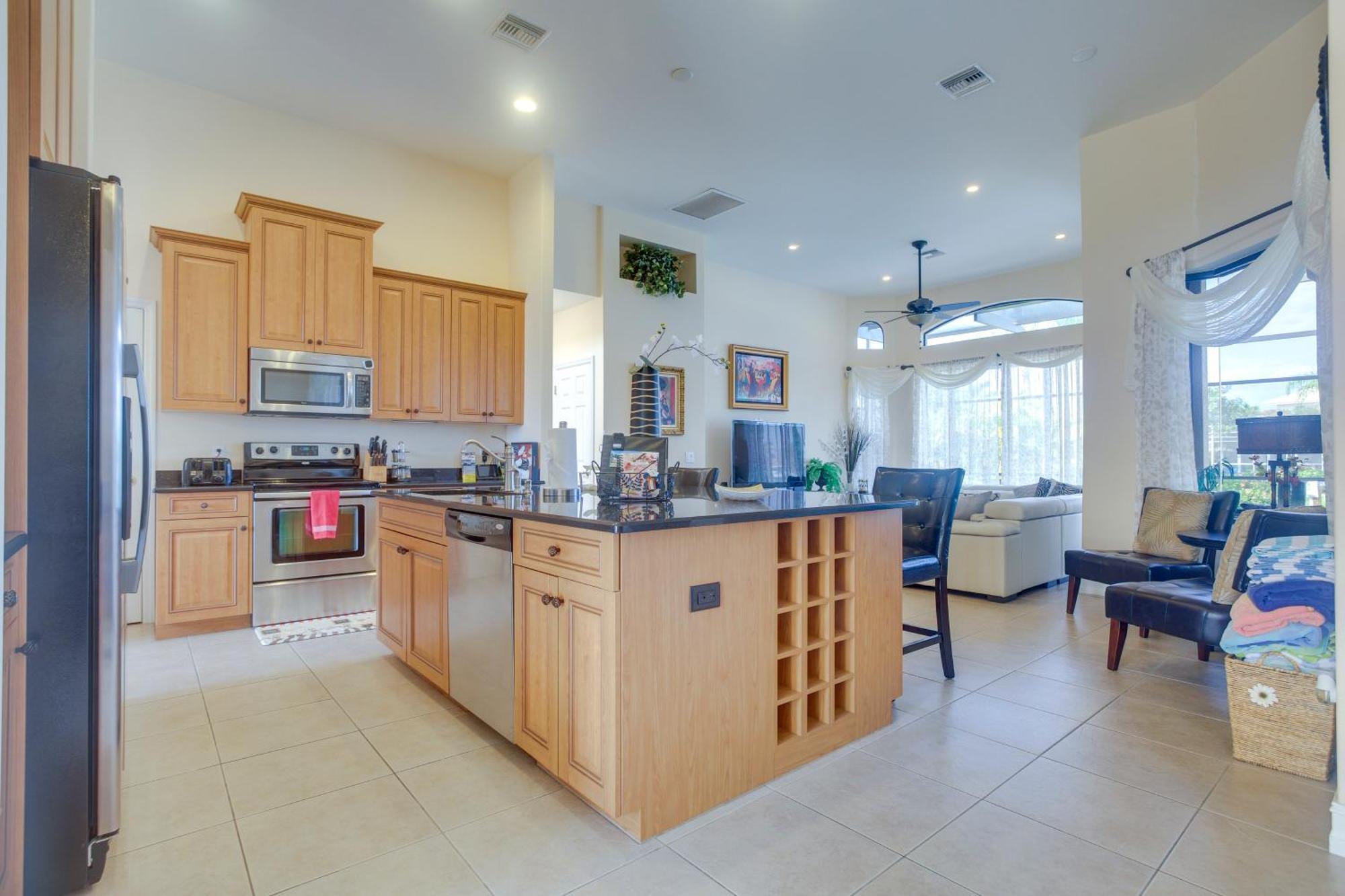 Upscale Marco Island Villa With Outdoor Bar And Pool! Exterior photo